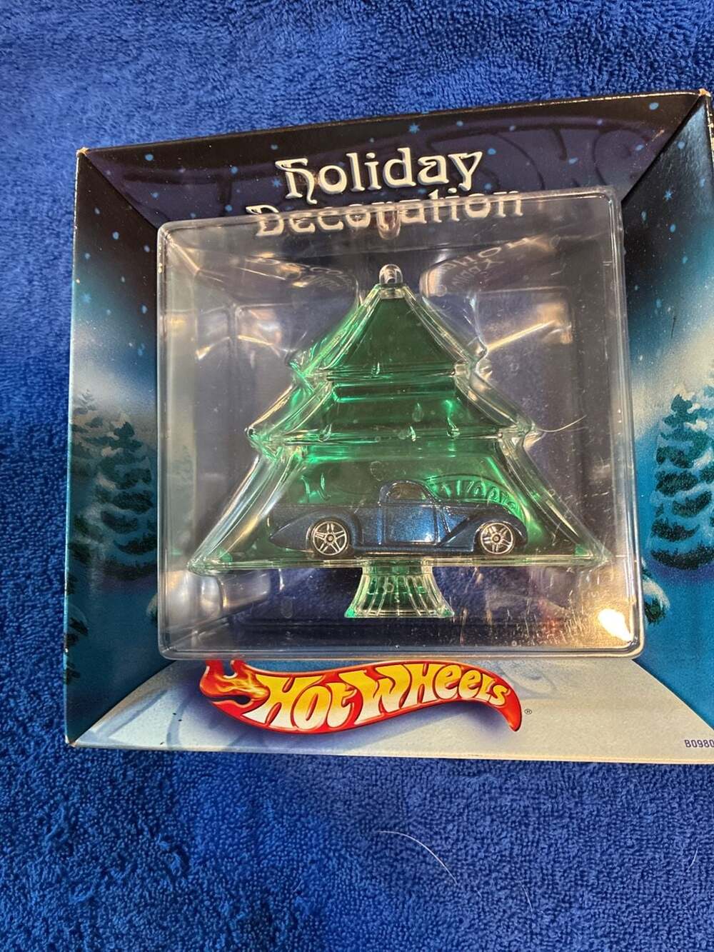 2002 Hot Wheels Holiday Decoration Christmas Tree Ornament with Blue Truck